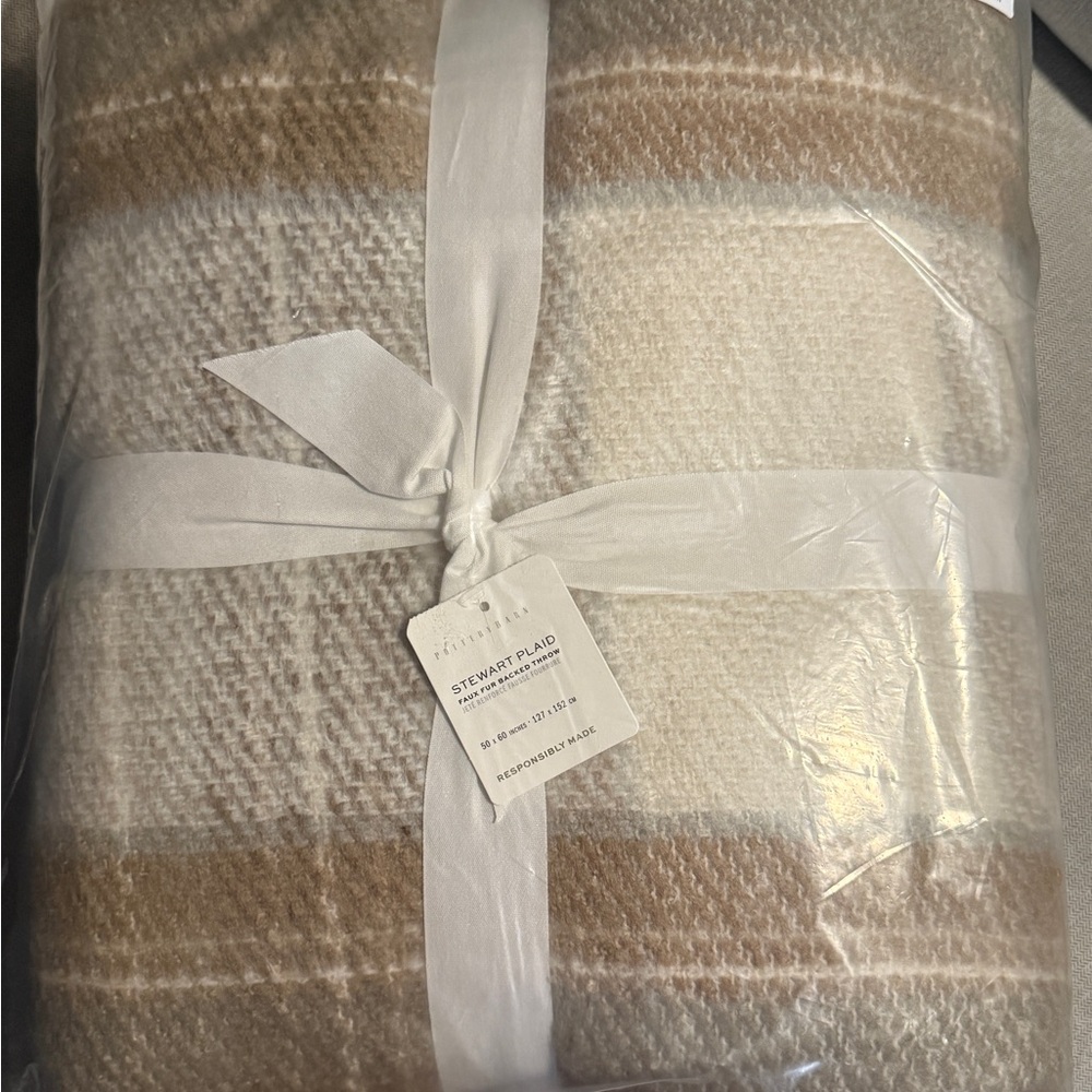 New Pottery Barn Stewart Plaid Faux Fur Throw Ivory/Neutral
